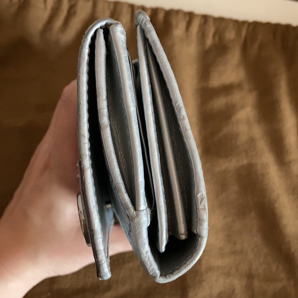 Authentic Gucci wallet - Picture 16 of 16